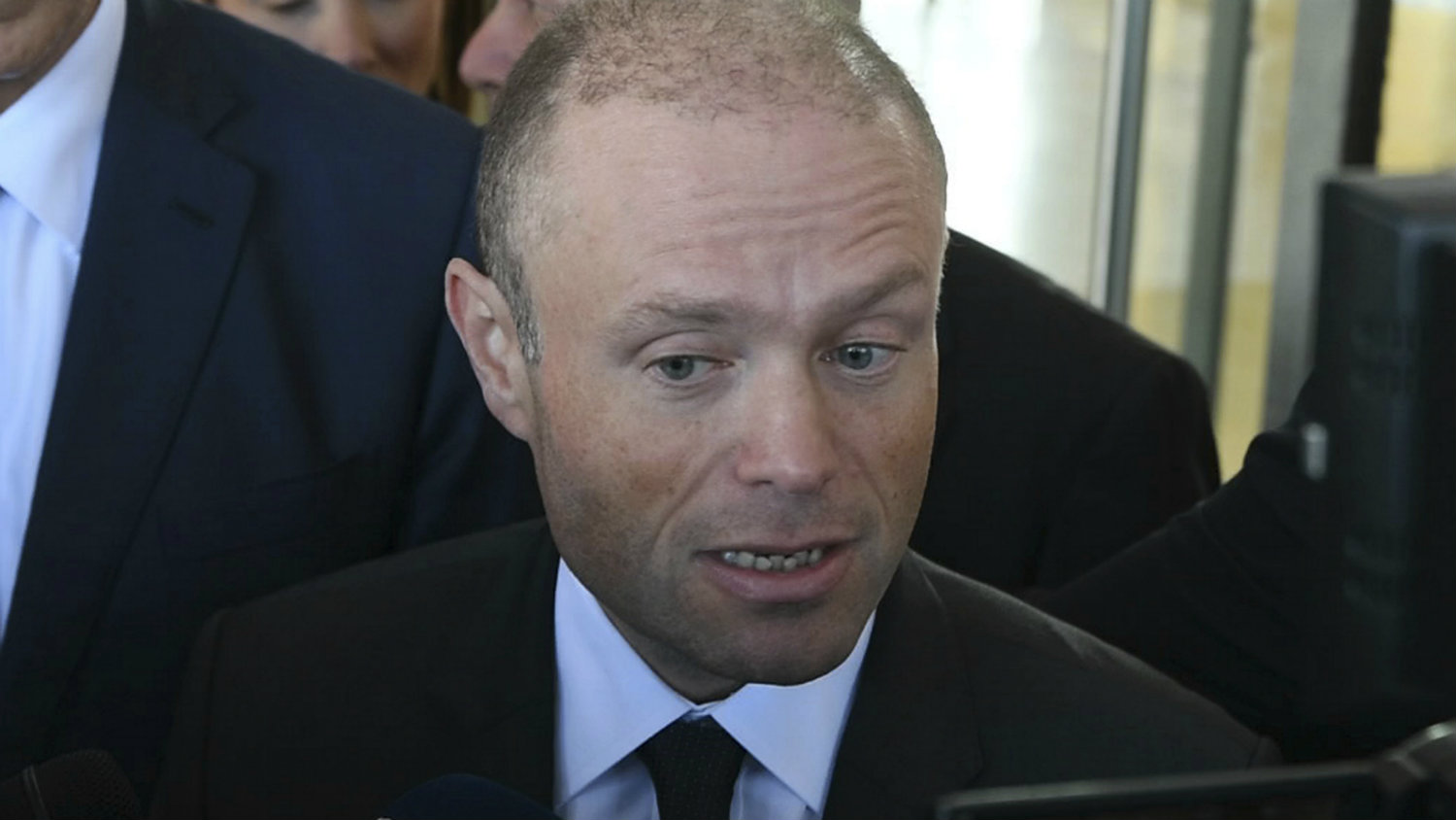Zahtevi za ostavku premijera Malte povodom istrage ubistva novinarke 1