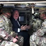 Pompeo u Nemačkoj obilazi trupe SAD 13