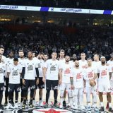 Košarkaši Zvezde i Partizana na parket izašli u majicama "Stop nasilju nad ženama" 3