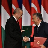 Erdogan u Budimpešti zapretio da će migrantima otvoriti put ka zapadu Evrope 9
