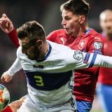 Na utakmici Češke sa Kosovom u Plzenju tokom himne srpske zastave 2