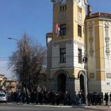 “Ne zovite policiju, ispašćete krivi”: Uroš Janjić nakon današnje presude niškog suda za napad i ubode nožem zbog "antifašističke majice" 9