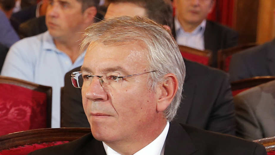 Aleksandar Šoštar: (Ne)smenjeni predsednik 1