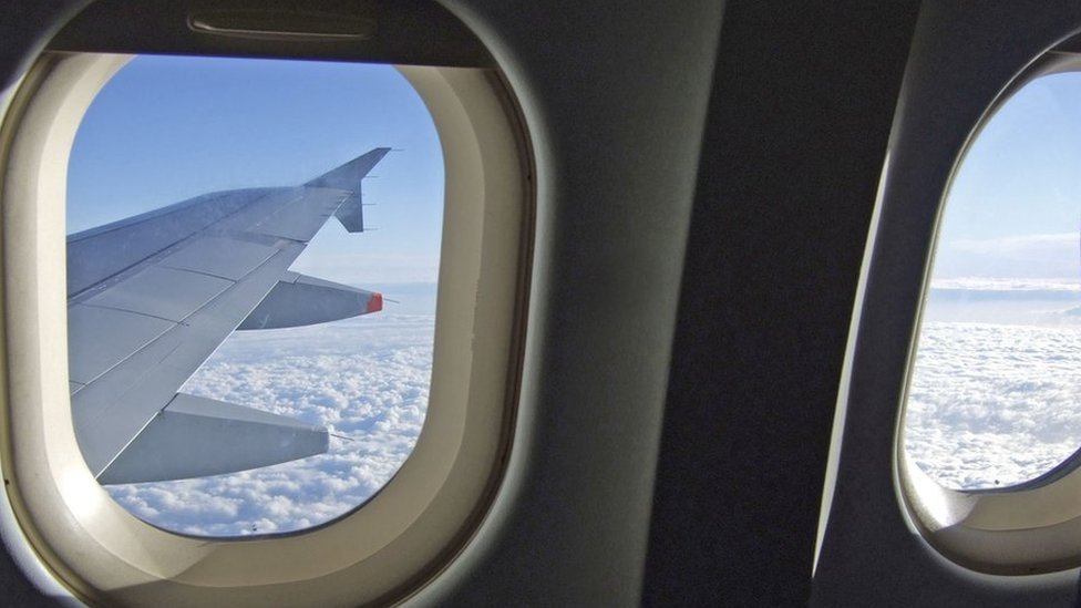 Štrajk kontrolora letenja: Koliko je bezbedno nebo nad Srbijom 3 Širom evropskog kontinenta štrajkovi kontrolora letenja su relativno učestala pojava