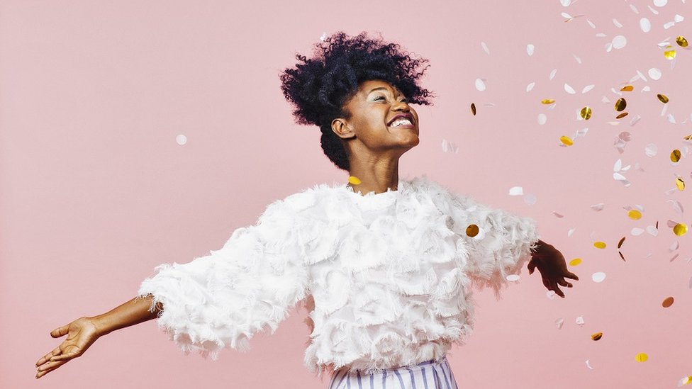 Nova godina: Kijanu Rivs ima devojku, a planeta je sve zelenija - bilo je i dobrih vesti u 2019. 1 Srećna žena