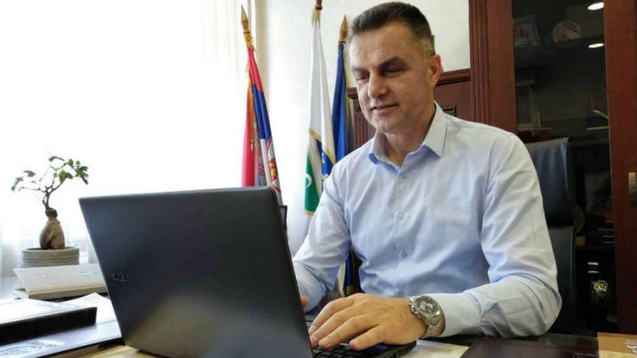 Gradonačelnik Novog Pazara pozitivan na korona virus 1
