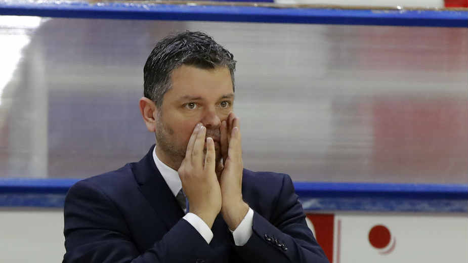 Napeto u Budućnosti 1