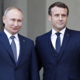 Makron i Putin razgovarali o nastavku saradnje 15