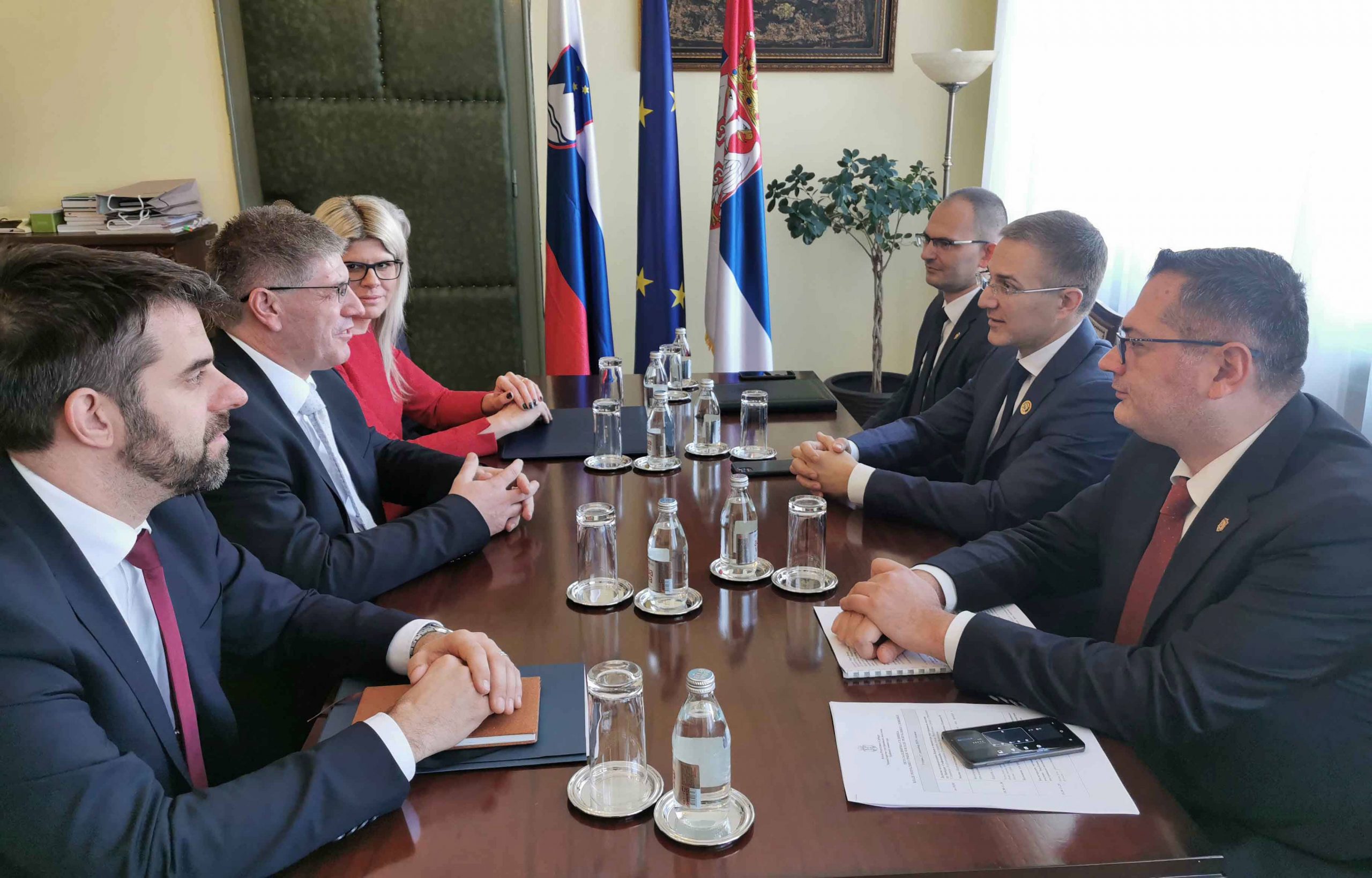 Stefanović i Poklukar potpisaće Protokol o saradnji u oblasti pružanja unutrašnje bezbednosti 1