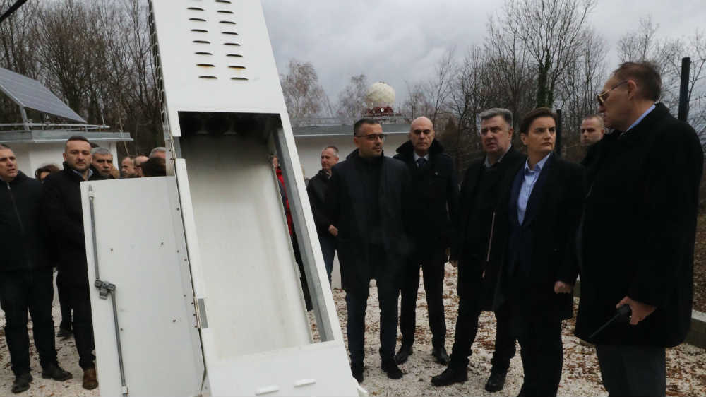 Brnabić obišla prvi automatski protivgradni sistem u Srbiji 1