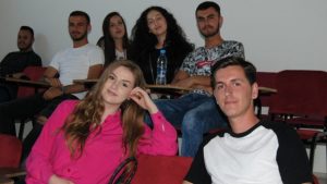 Odliv mozgova: Da li će poslednji lekar na Kosovu isključiti svetla kad ode? 4