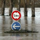 U nevremenu u Francuskoj jedna osoba poginula, 600 evakuisano 14