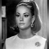 Prva francuska devojka Džejmsa Bonda umrla u 79. godini 4