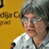 Nikako s kolicima u kafić 13