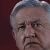 Državni program protivzakonito propagira predsednika, utvrdio sud Mesika 14