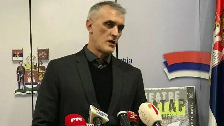 Umesto Svetozara Cvetkovića, novi predsednik Upravnog odbora BITEF -a Spasoje Ž. Milovanović 1