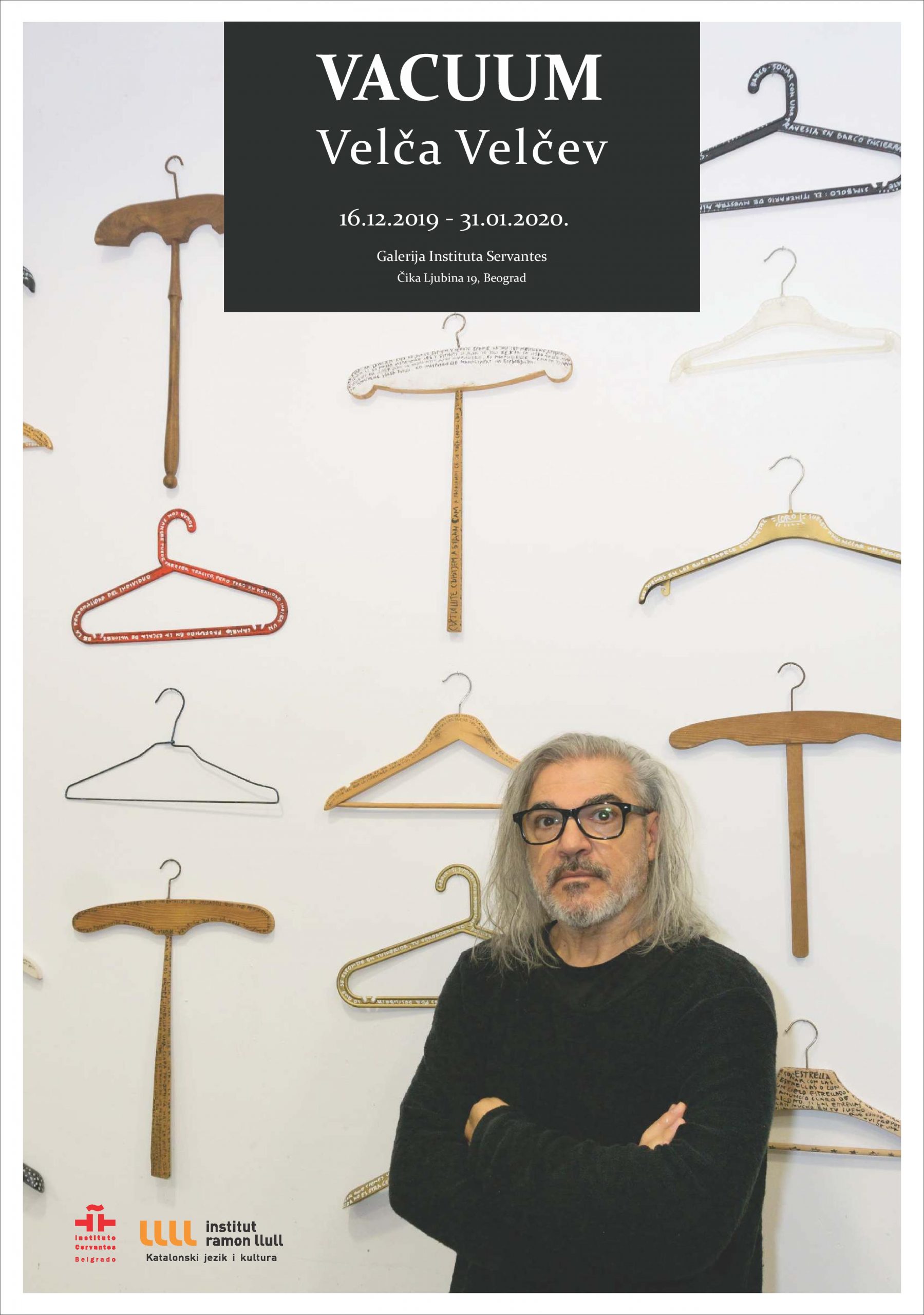 Izložba: Vodič kroz svet napuštenih vešalica 1