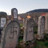 U Francuskoj oskrnavljeno oko 100 grobova Jevreja 12