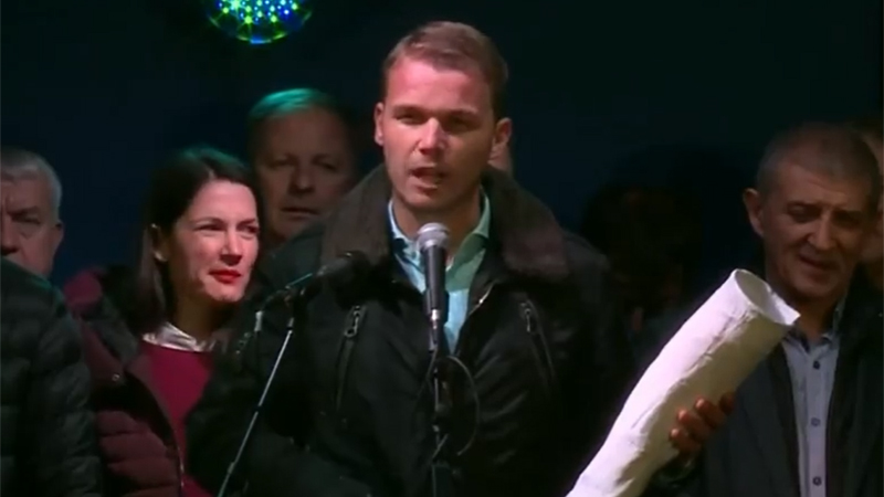 Miting opozicije i kontramiting vladajućih stranaka u Banjaluci završeni bez incidenata 1