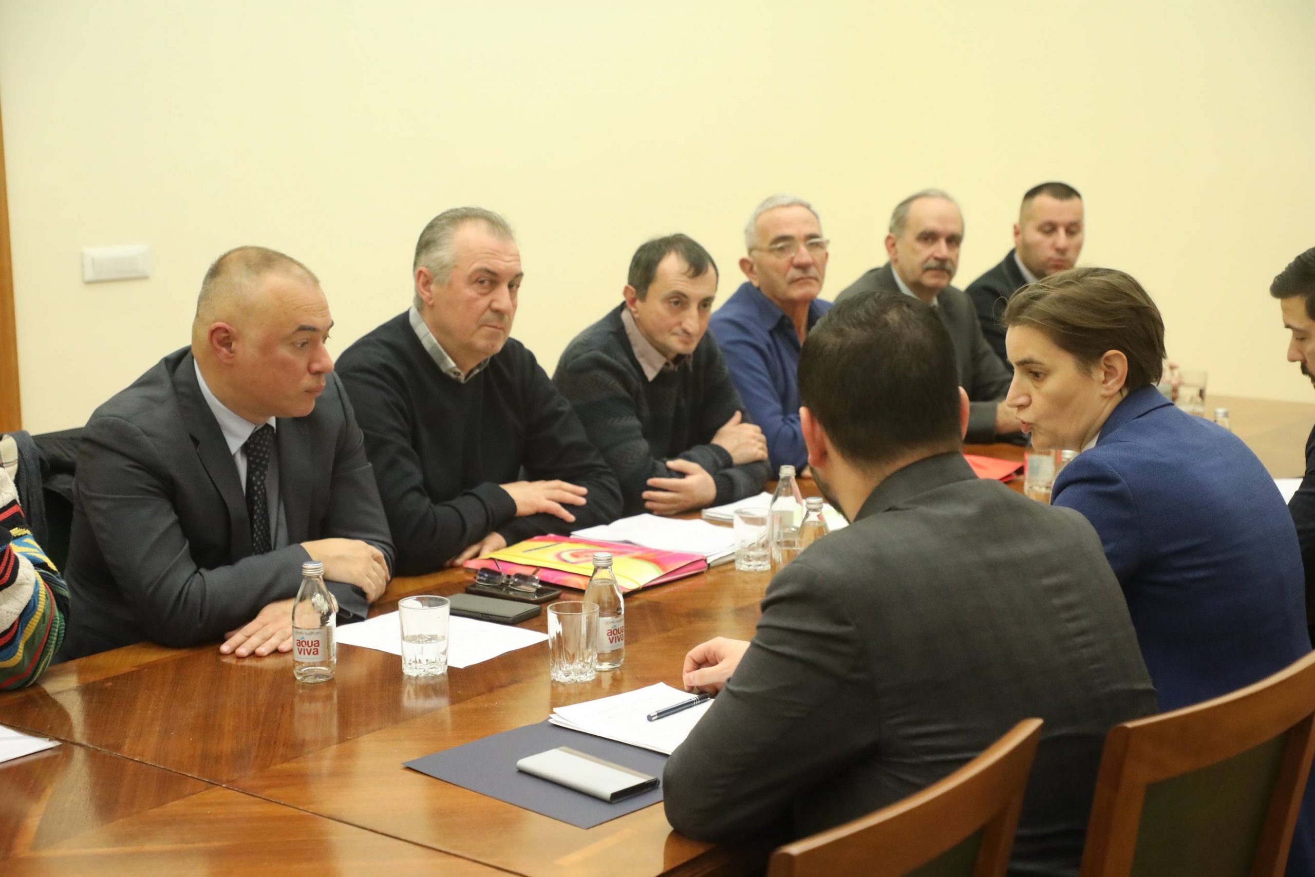 Premijerka Brnabić sa predstavnicima udruženja boraca 1