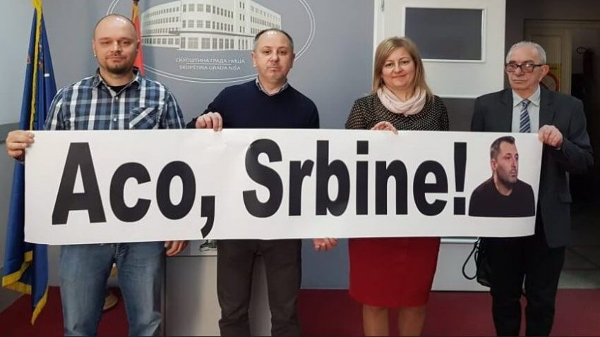 Skupštinu grada Niša “prekinuo” transparent podrške Obradoviću 1