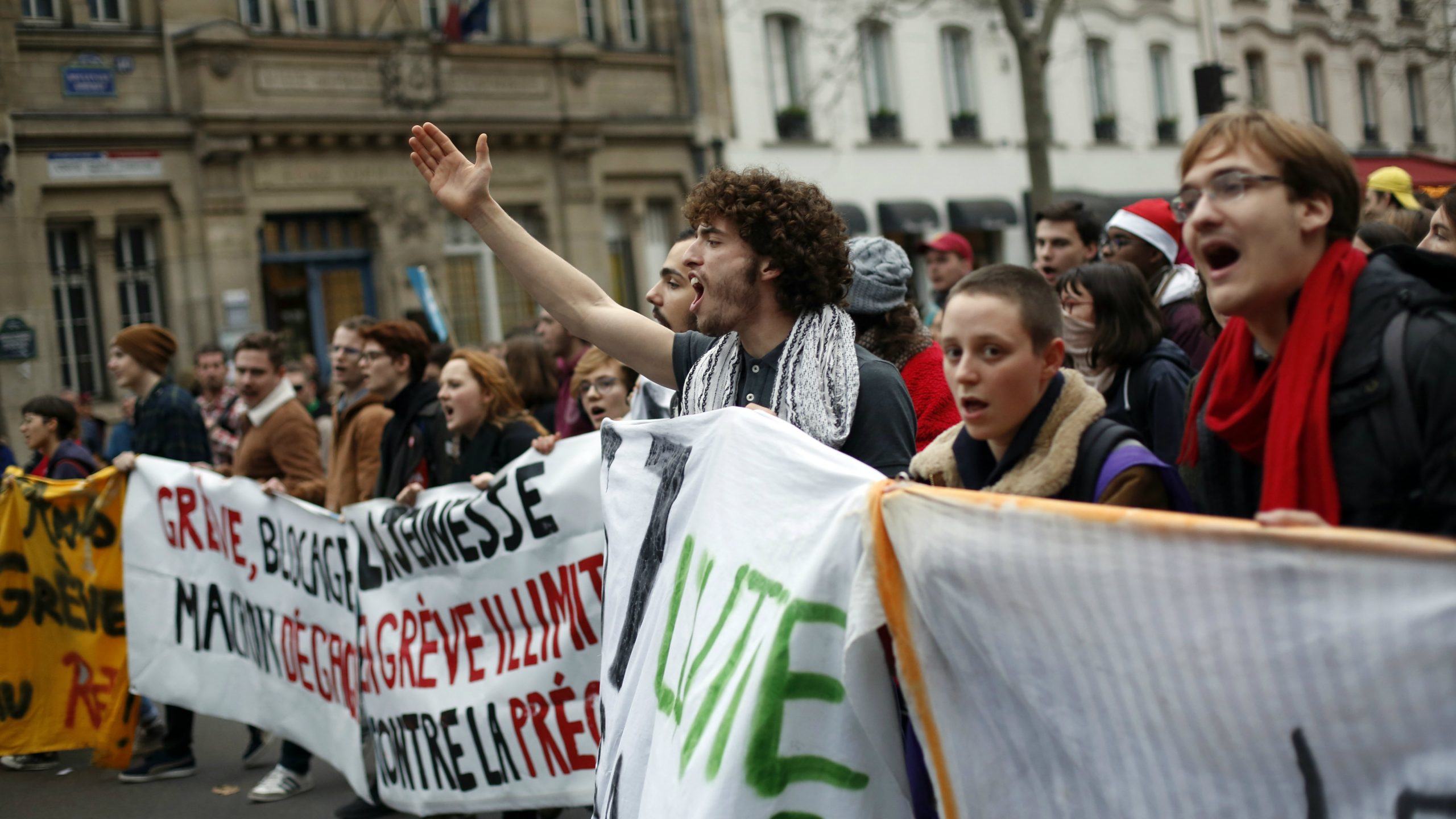U Francuskoj danas 28. dan štrajka, sindikati nezadovoljni Makronovim govorom 1