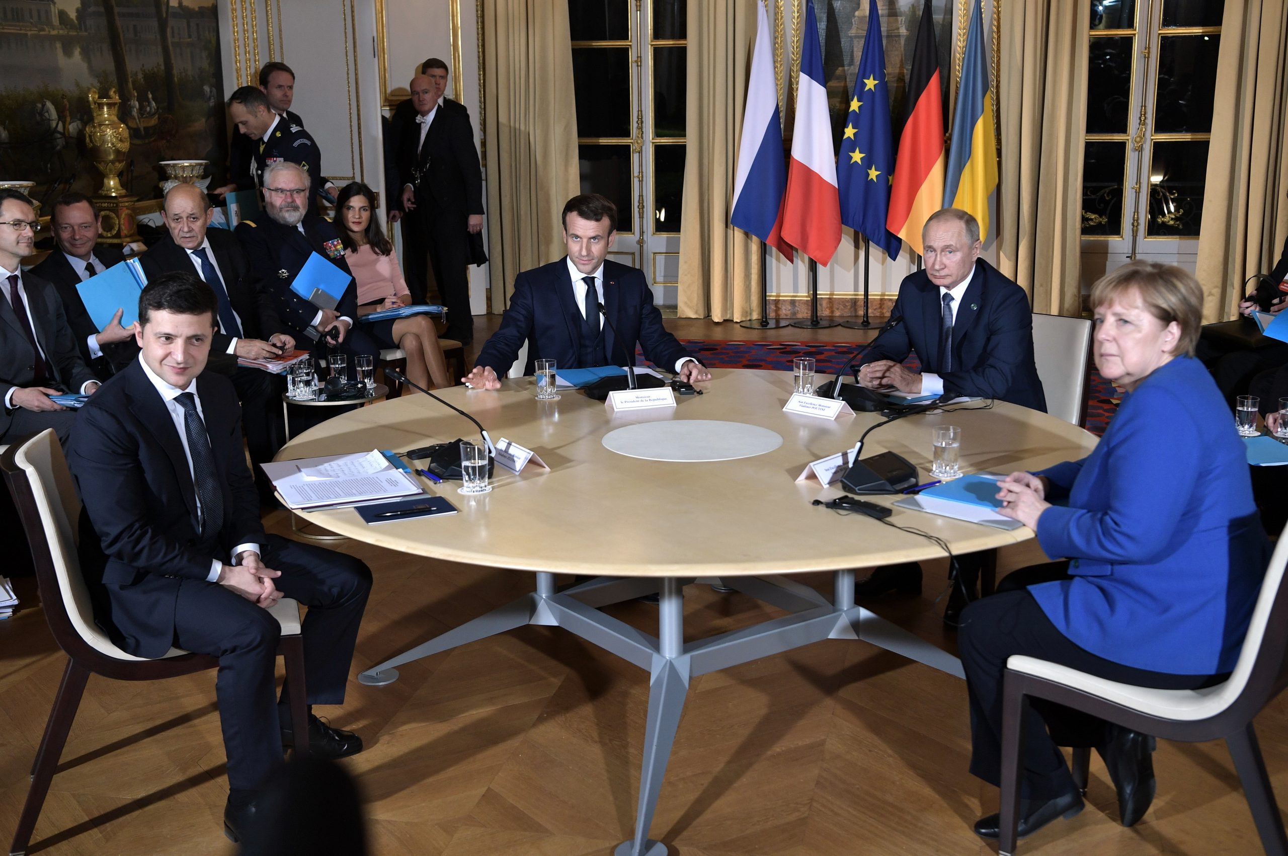 U Parizu počeo samit o okončanju rata na istoku Ukrajine 1