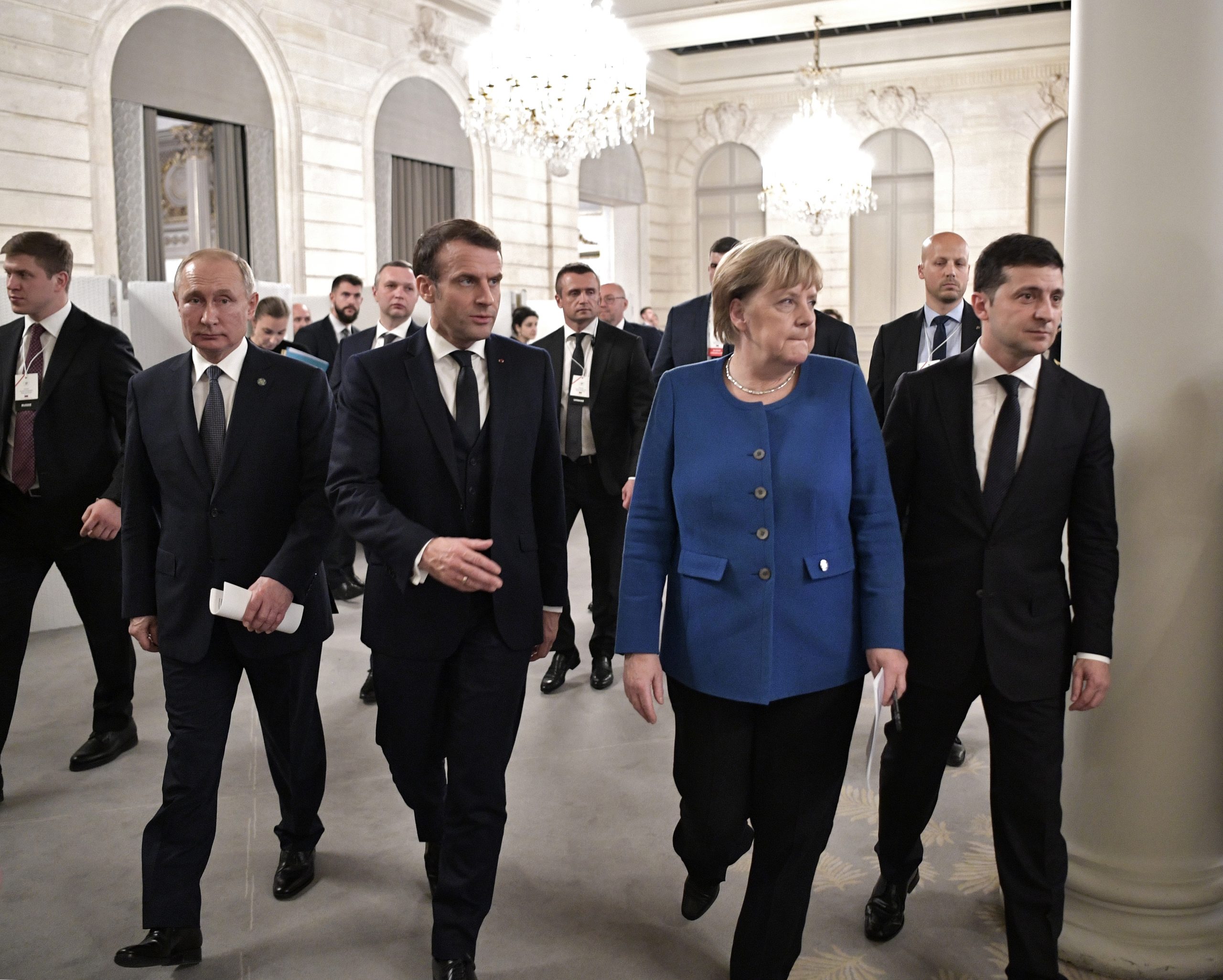 Sastanak Makrona i Merkel u ponedeljak u Nemačkoj 1