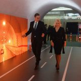 Vučić otvorio izložbu o infrastrukturi 7