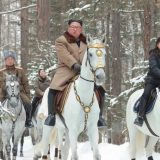 Kim na belom konju na vrhu svete planine, kao i uvek pred velike odluke 5