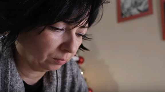 Samohrana majka u začaranom izvršiteljskom krugu (video) 1