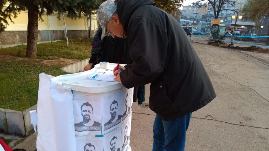 Zaječarci potpisivali peticiju za puštanje Aleksandra Obradovića iz pritvora 1