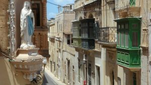 DW: Malta - prva stanica iseljenika početnika s Balkana 3