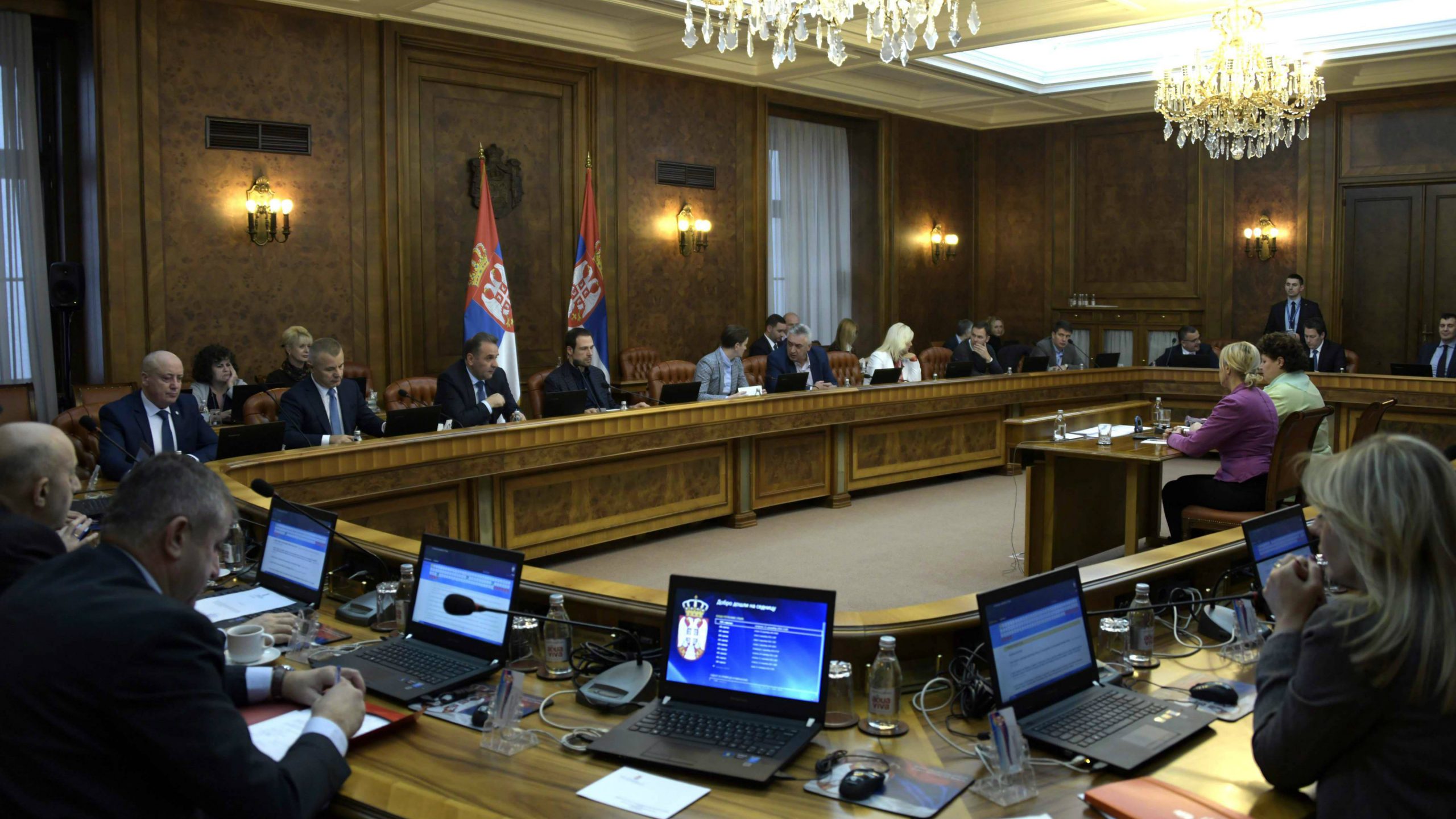 Vlada Srbije o otklanjanju posledice poplava, granicama, građevinarstvu, biogorivu, radnim mestima 1