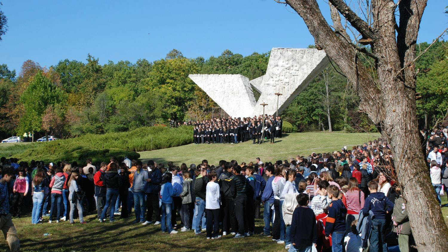 Dan sećanja na žrtve Holokausta u Muzeju "21. oktobar" u Šumaricama 1