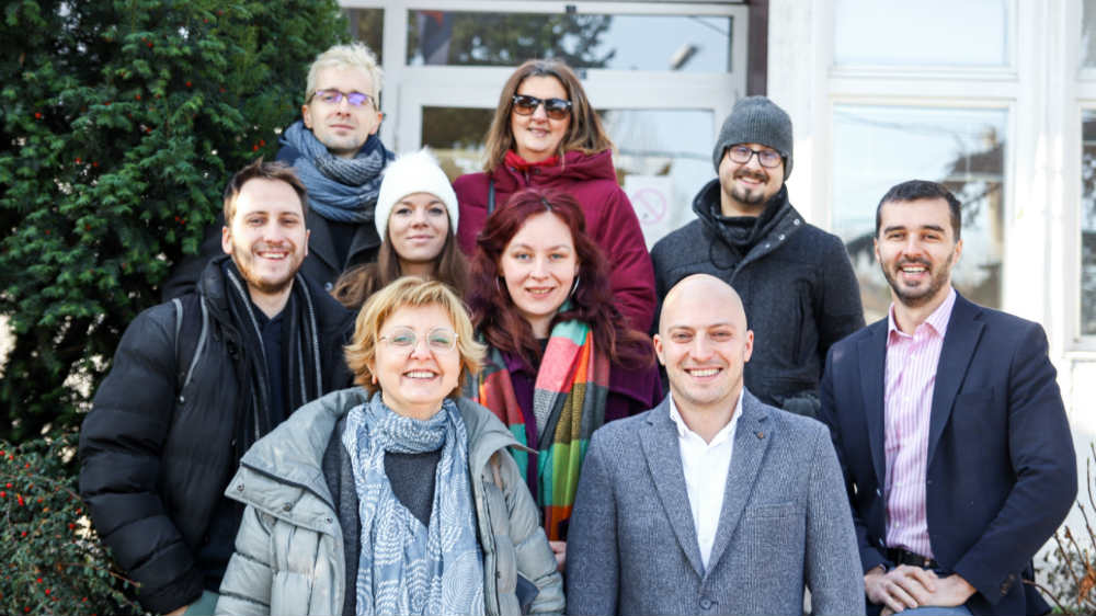 Kad direktorka prepozna "sporne" osobe 1 Kad direktorka prepozna "sporne" osobe 1