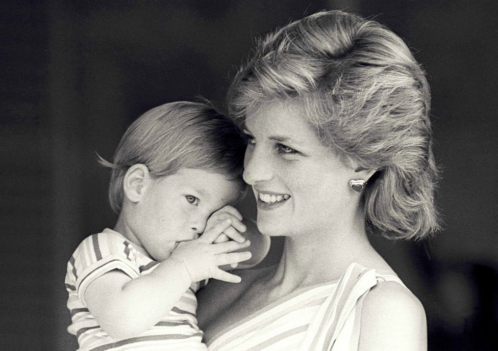 Hari i Megan: Princ od žurki koji je sam sebi utirao put 3 Prince Harry and Diana, Princess of Wales
