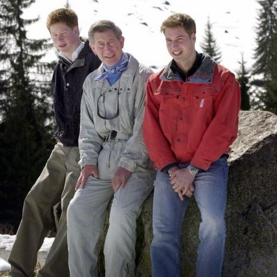 Princ Čarls vodio je sinove na godišnje skijaške odmore u Švajcarsku