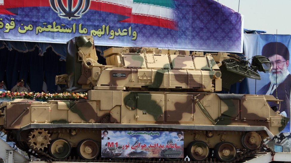 Iran i avionska nesreća: Ukrajinski avion pogodila raketa, verovatno greškom, tvrdi kanadski premijer 3 Russian-made Tor missile system in Iran. File photo