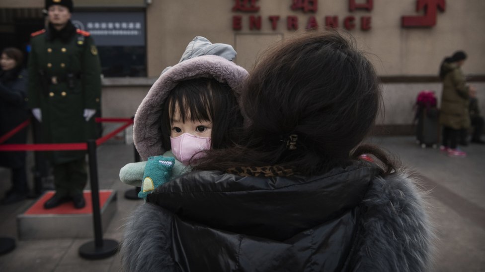 Dete na aerodromu u Pekingu