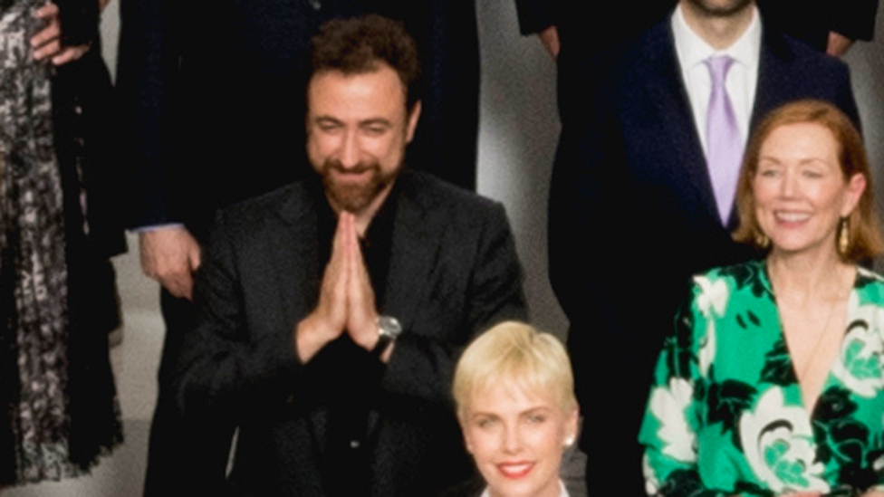 Oskar 2020: Deset zanimljivih stvari na grupnoj fotografiji 9 Yves Piat and Charlize Theron