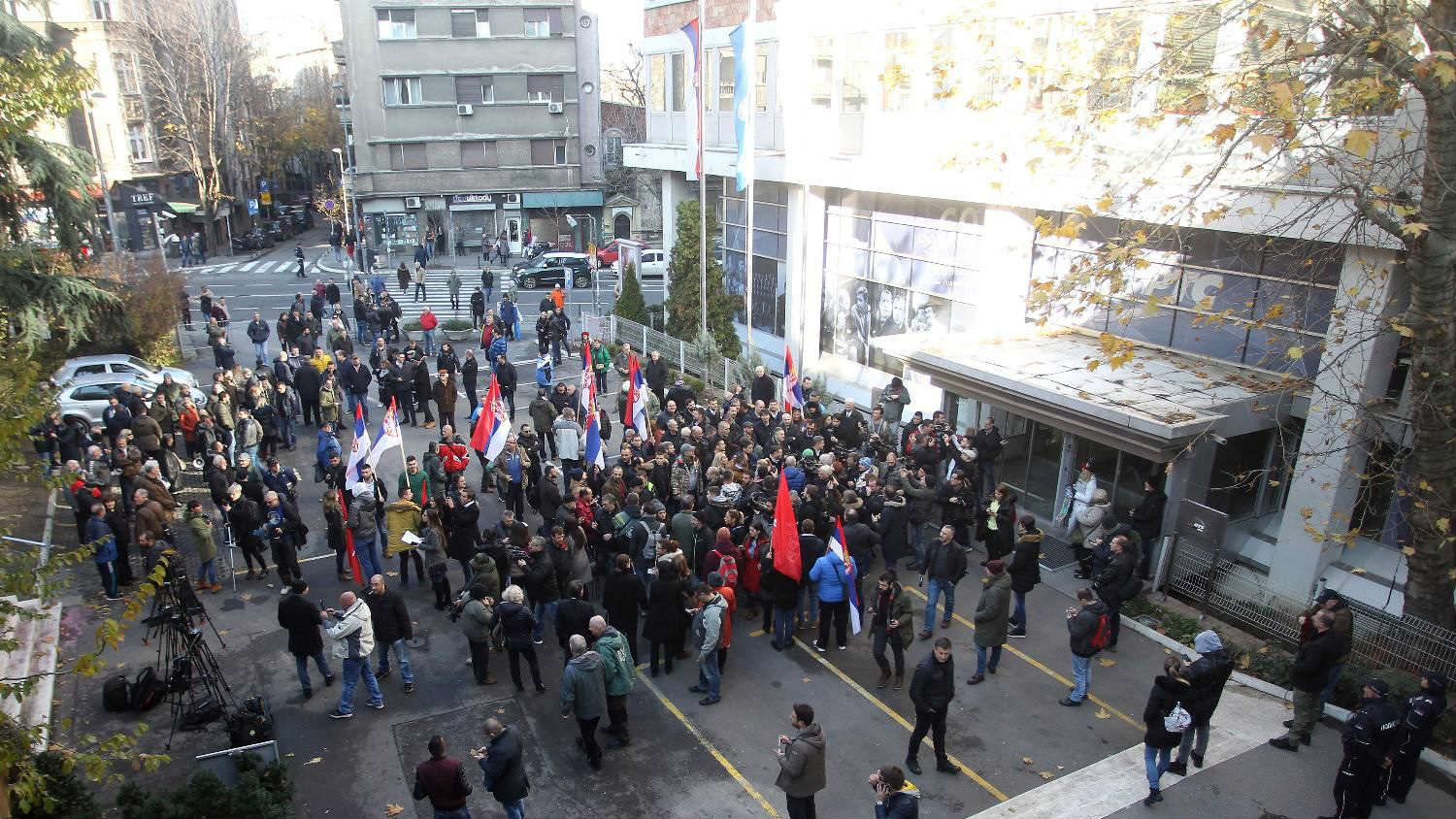 Potpisnici zahteva za promenu uređivačke politike: RTS gori nego devedesetih 1