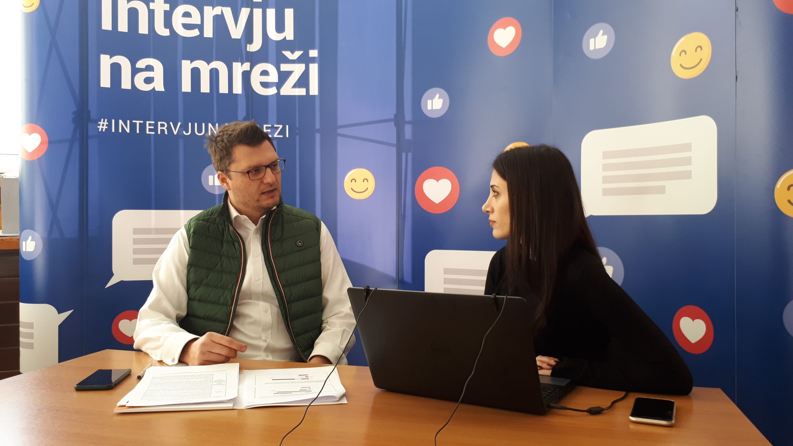 Raša Nedeljkov odgovarao na pitanja čitalaca na Fejsbuku (VIDEO) 1