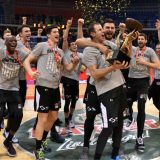 Susret "večitih" tek u finalu 9