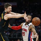 Oklahoma bolja od Hjustona, Klivlendu pobeda protiv Detroita posle produžetka 10