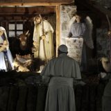 Hiljade internet pregleda naglog stiska papine ruke na Trgu svetog Petra 4