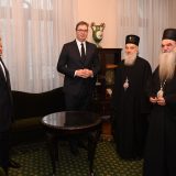 Vučić čestitao Božić patrijarhu i vernicima 6
