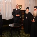 Vučić čestitao Božić patrijarhu i vernicima 14