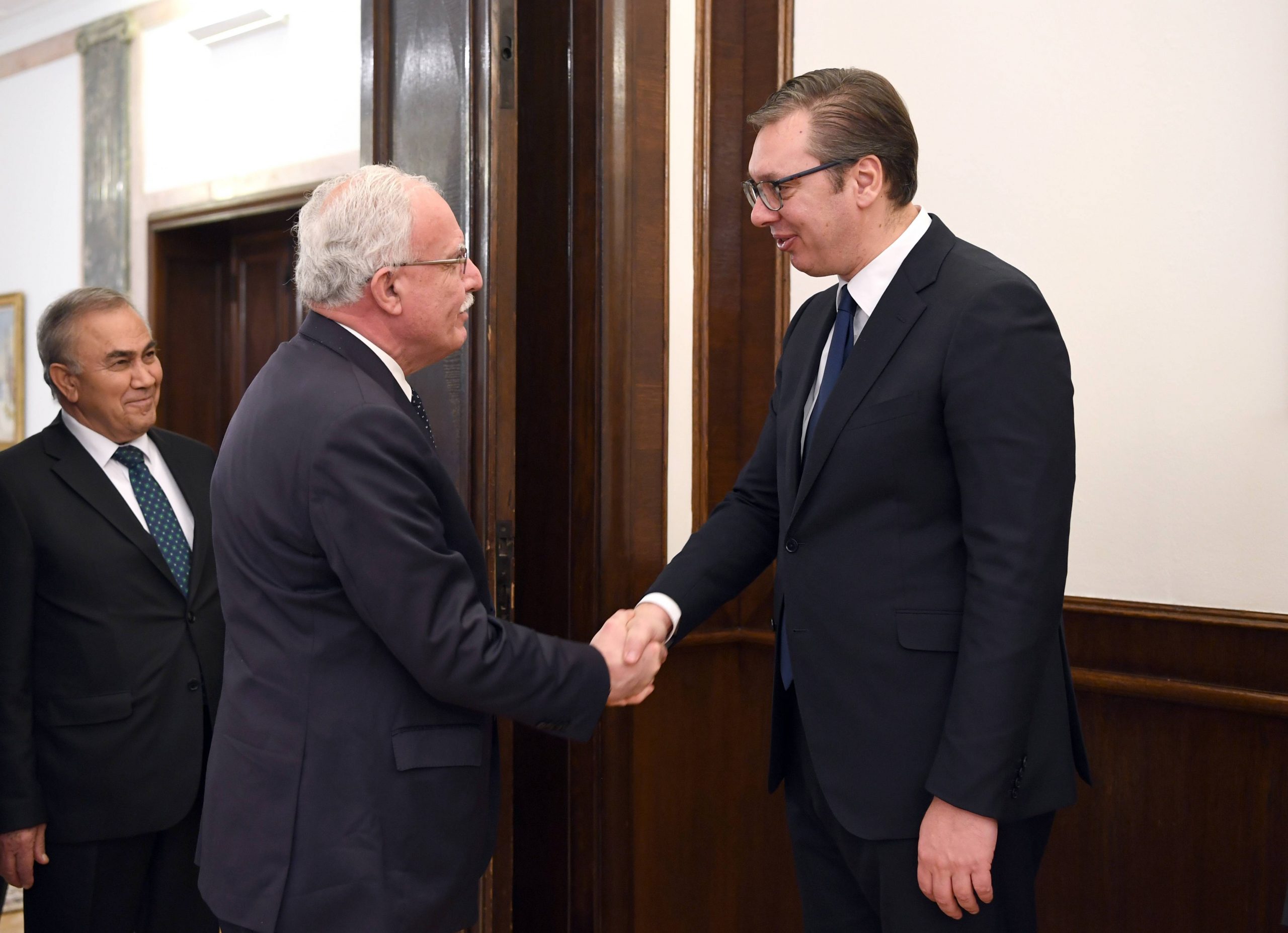 Vučić sa palestinskim ministrom inostranih poslova Rijadom Al-Malkijem o odnosima dve zemlje 1