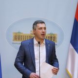 Obradović pozvao vojsku i policiju da zaštite granice od migranata 12